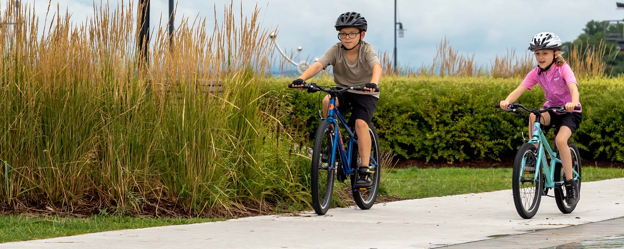 Kids cycling apparel online